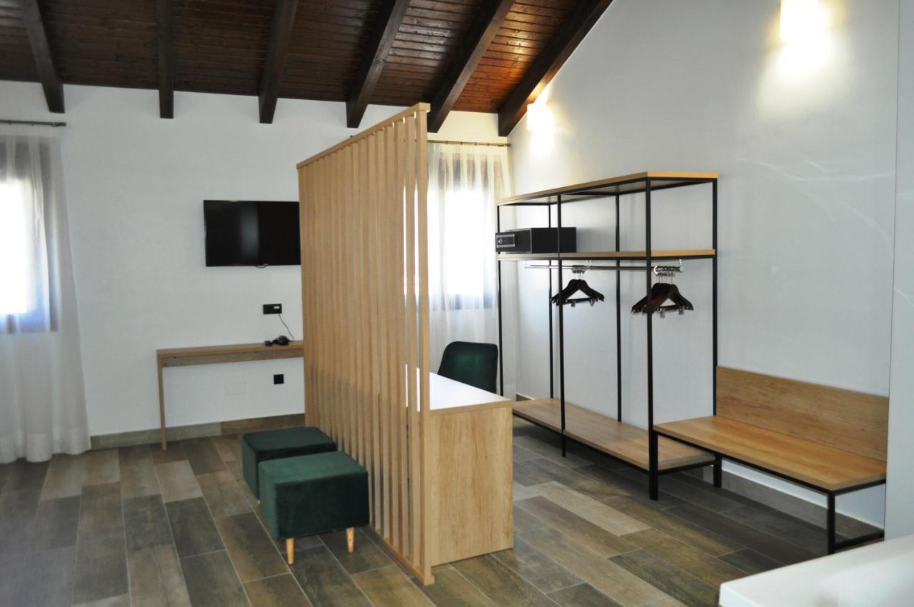 Hostal Restaurante Villa De Brihuega Ngoại thất bức ảnh